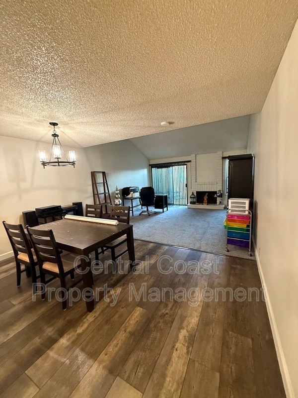 Foto del edificio - 1884 Cherokee Dr