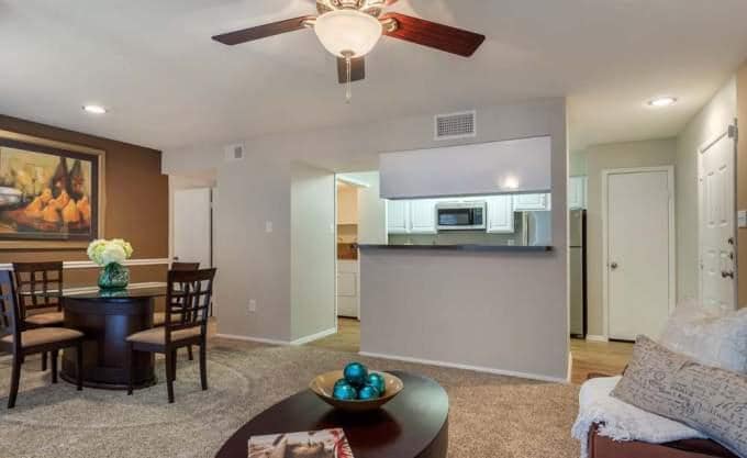 Foto principal - 2 bedroom in Sugar Land TX 77478