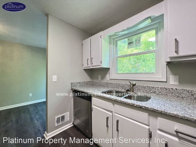 Foto del edificio - 2 br, 1.5 bath House - 2883 Lakemont Dr Sw
