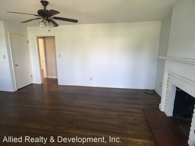 Building Photo - 2 br, 2 bath House - 920 Alberta Drive