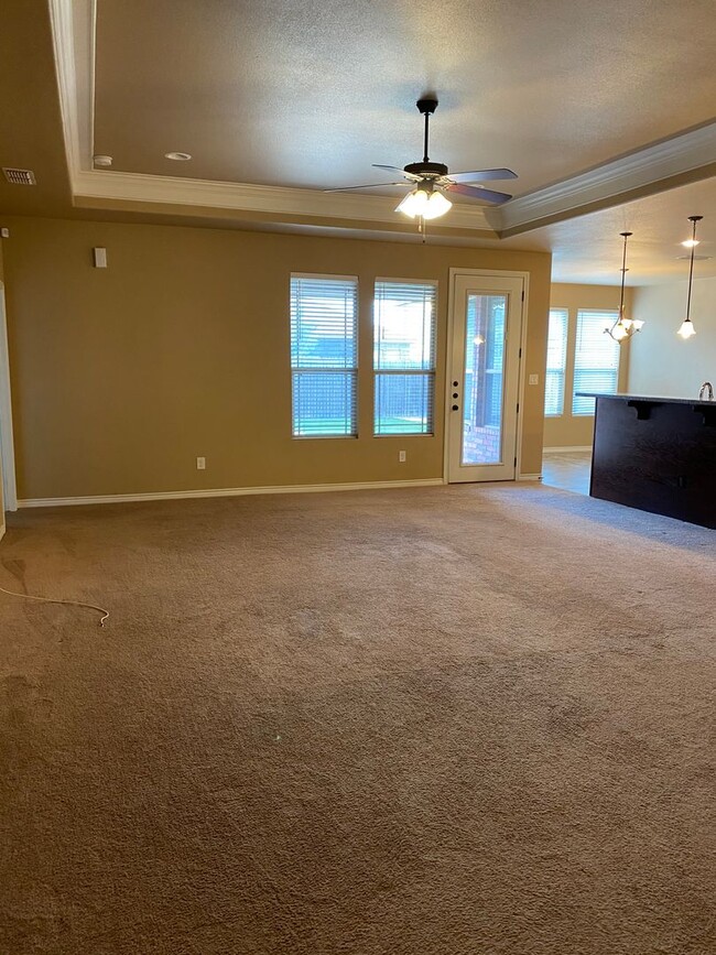 Building Photo - Beautiful home in the Renaissance