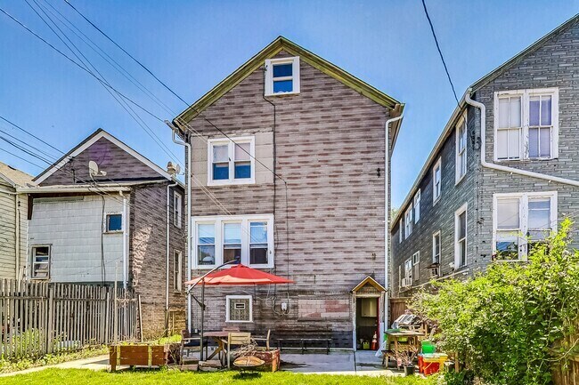 Foto del edificio - 1742 W Cullerton St