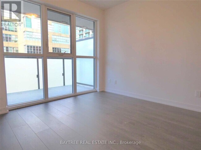 Building Photo - 125 Redpath Ave