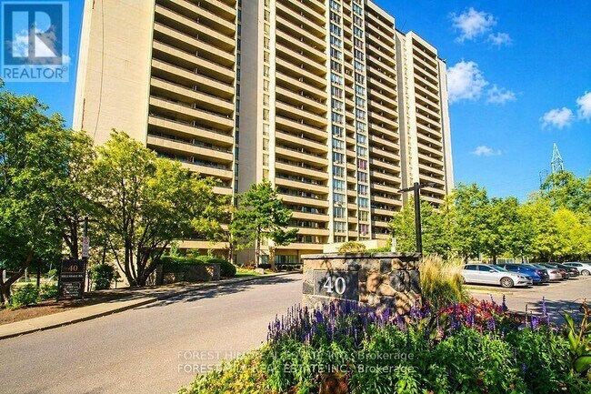 Building Photo - 40 Fountainhead Rd