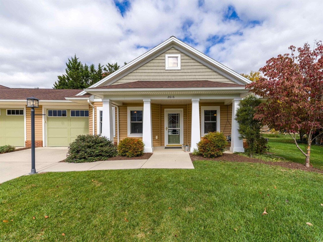 Primary Photo - 2616 Greenport Dr