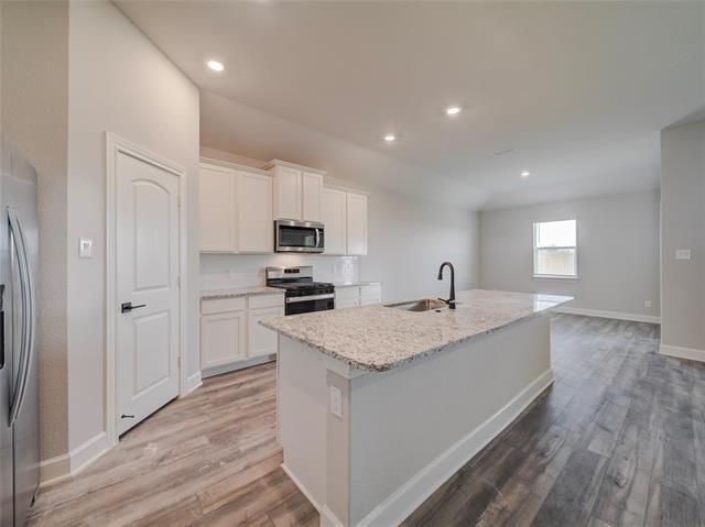 Foto del edificio - 612 Brookside Ln