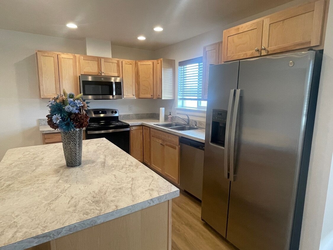 Primary Photo - Newly Built Townhouse