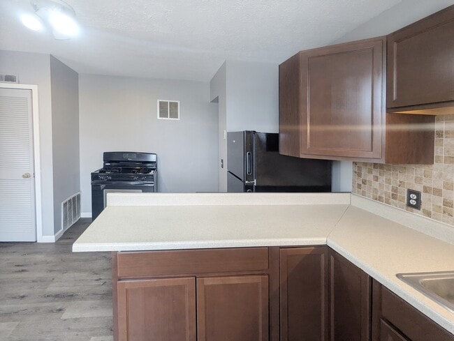 Kitchen - 145 W Benson St