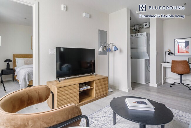 Foto del edificio - 1698 University Ave