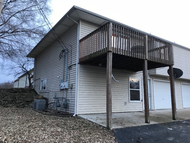 Building Photo - 308 N Independence St