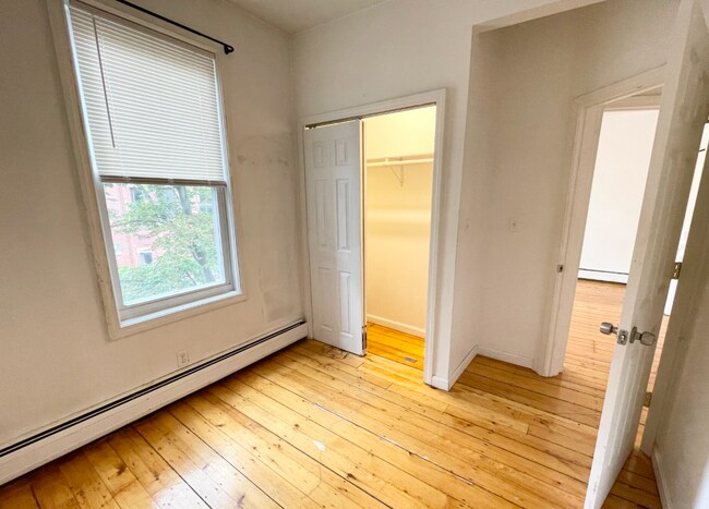 Building Photo - 51 Delle Ave