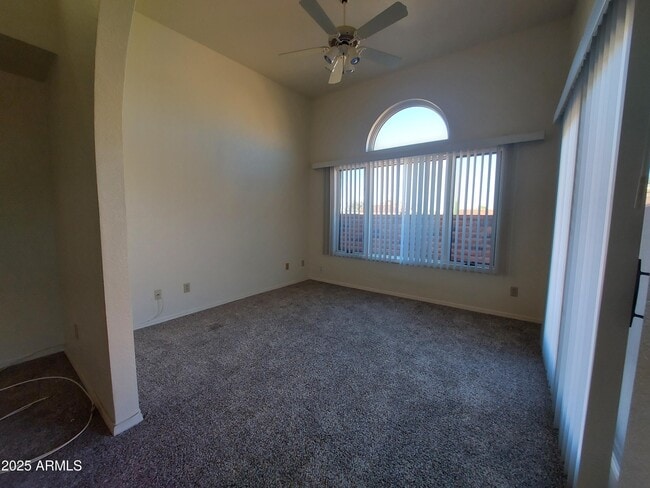 Foto del edificio - 2817 Vía Del Oesta