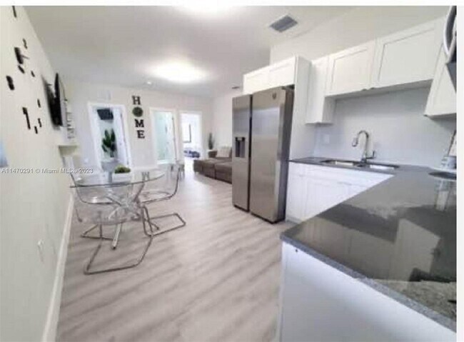 Foto del edificio - 1720 NW 110th Terrace
