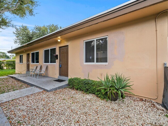 Foto del edificio - 1460 NW 52nd St