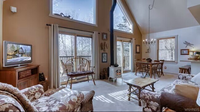 Foto del edificio - 6284 Dublin Hills Rd