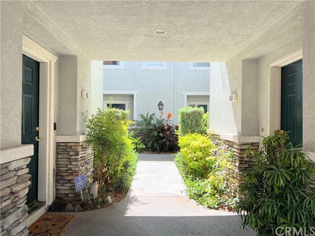Foto del edificio - 7331 Shelby Pl