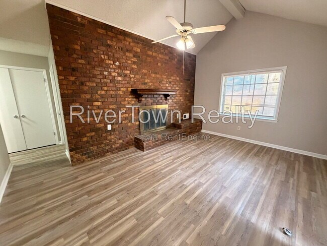 Foto del edificio - 4993 Cedar View Rd