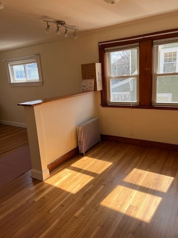 Building Photo - 37 Cushing St