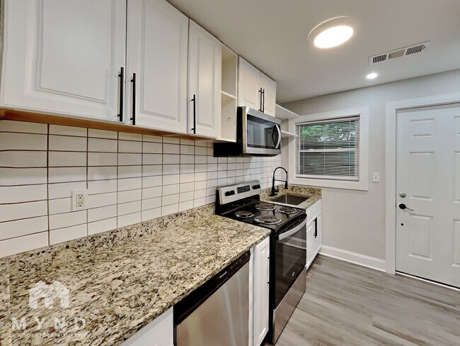 Foto del edificio - 919 Hobson St SW