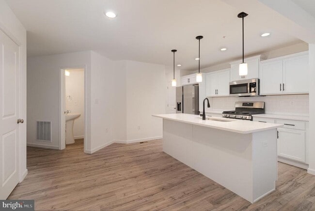 Foto del edificio - 104 Emma Cir