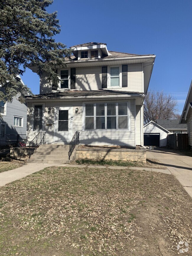 Upland Terrace Apartments under 2,500 Omaha, NE 2 Rentals