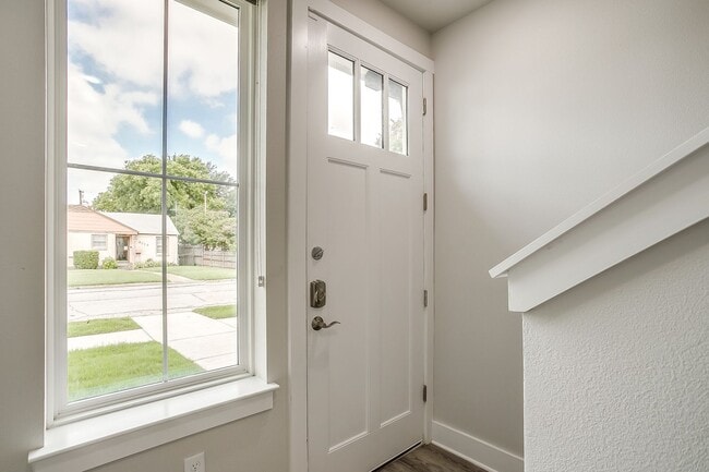 Photo - 3202 Forest Park Blvd Apartment