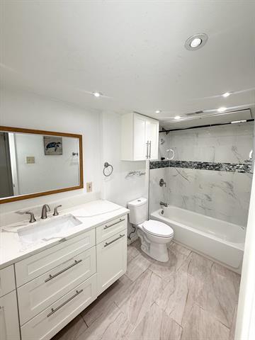 Building Photo - 12888 Montfort Dr