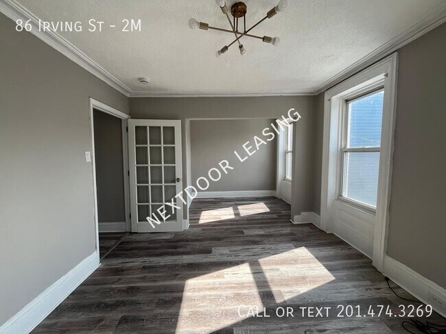 Building Photo - 86 Irving St