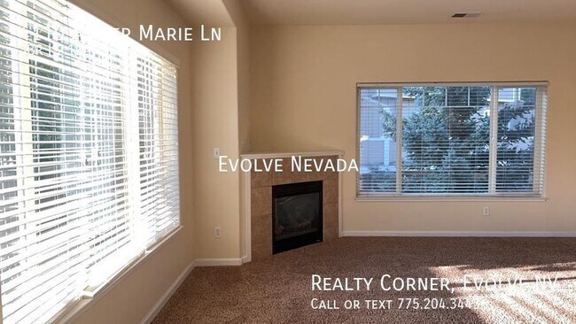 Foto del edificio - Spacious 3 Bedroom, 2.5 Bath Townhouse in ...