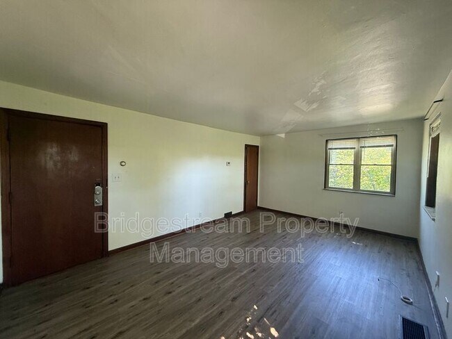 Foto del edificio - 426 Wonderly Ave