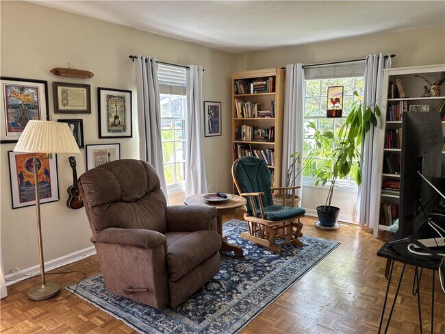 Foto del edificio - 3105 Colonial Way