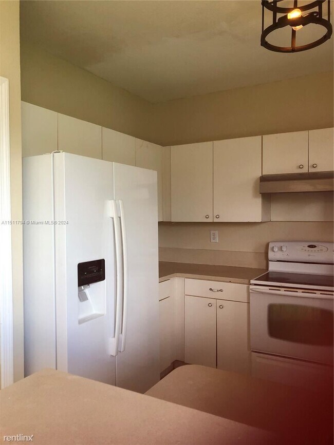 Foto del edificio - 4 br, 2.5 bath House - 27550 SW 138th Path
