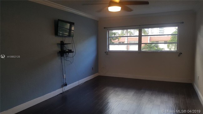 Foto del edificio - WATERWAY ISLES CONDO