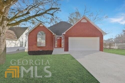 Building Photo - 300 Jasmine Dr