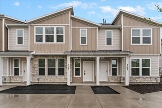 Building Photo - 1045 N 200 W