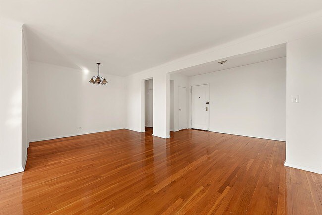 Foto del edificio - 611 West 239th Street