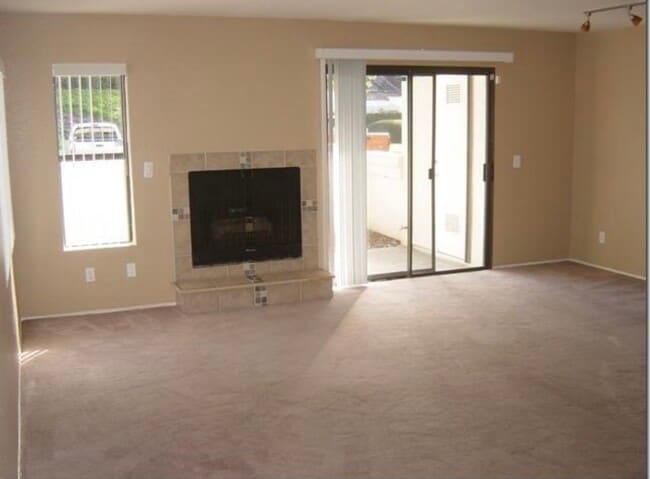 Building Photo - 9916 Scripps Westview Wy