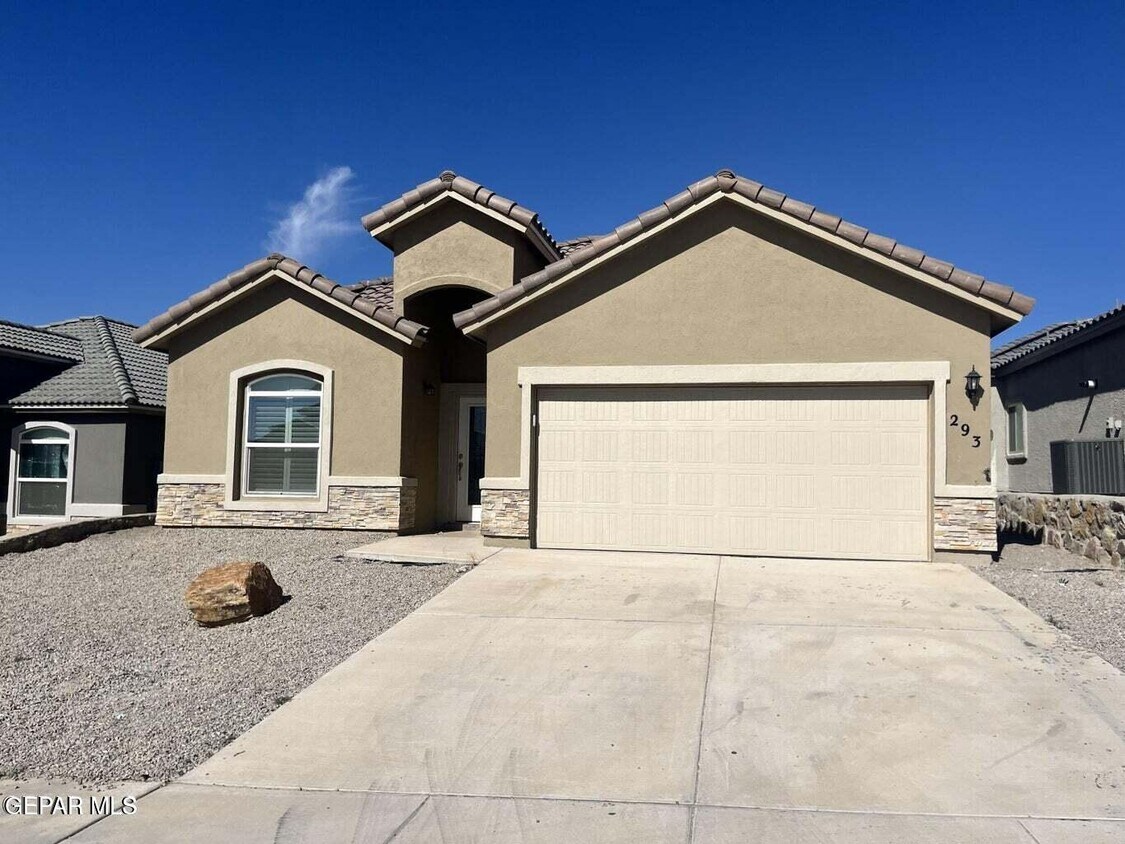 Foto principal - 293 Glenlivet Way