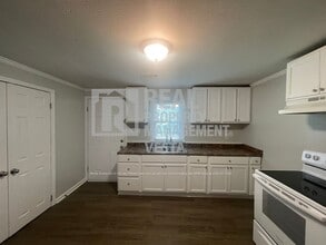 Building Photo - 5624 Swymer Dr