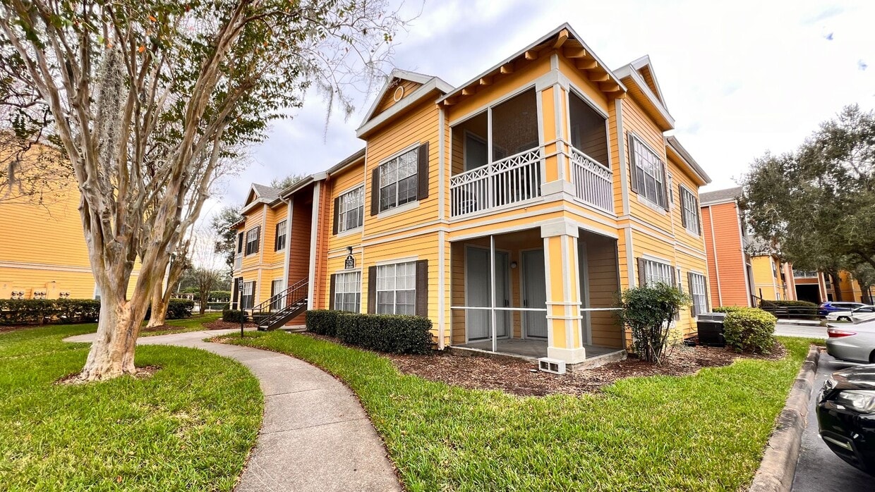 Primary Photo - Embrace Luxury Living: Charles Towne's 3-B...