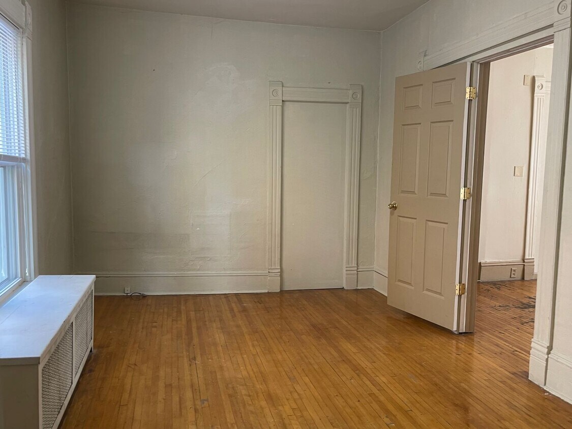 Foto principal - 734 Wright St