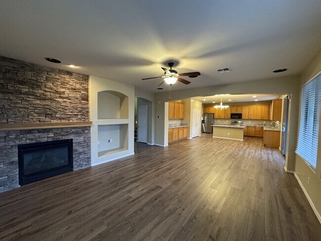 Building Photo - Laveen 5 Bedroom in Gated Community