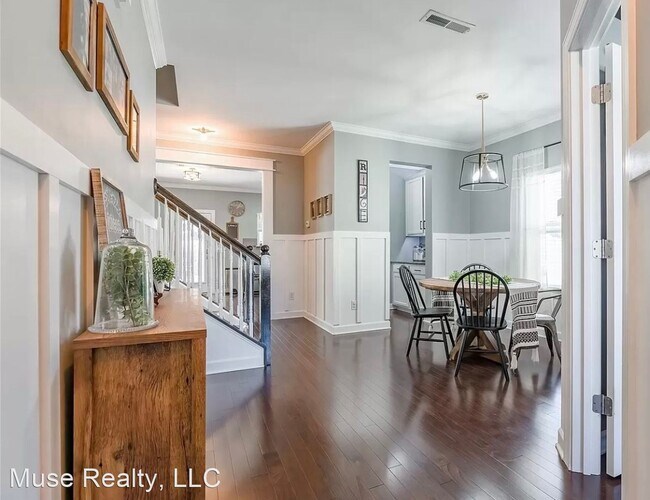 Foto del edificio - 4 br, 2.5 bath House - 2134 Gillette Drive