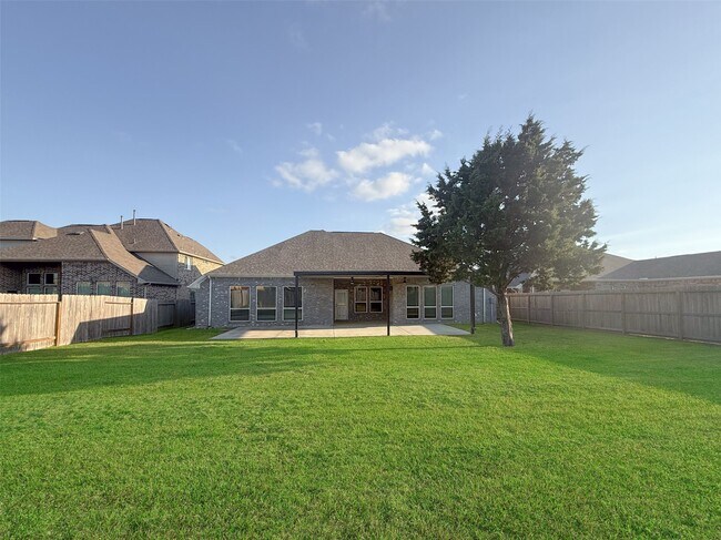 Foto del edificio - 1524 N Blue Bonnet Ln