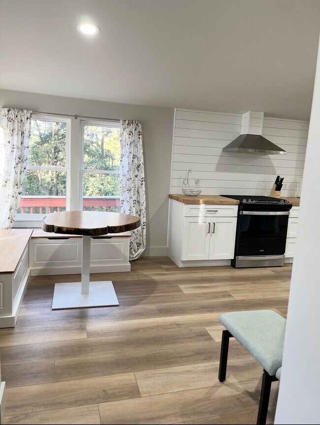 Foto del edificio - 48 S Hoernerstown Rd