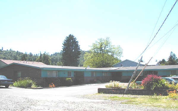Primary Photo - 427 SE Kelly Ave