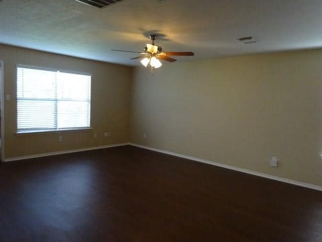 Building Photo - 9810 Golden Prairie Ln