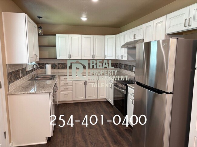 Foto del edificio - Newly Remodeled 2 Bed, 2 Bath Home - Templ...