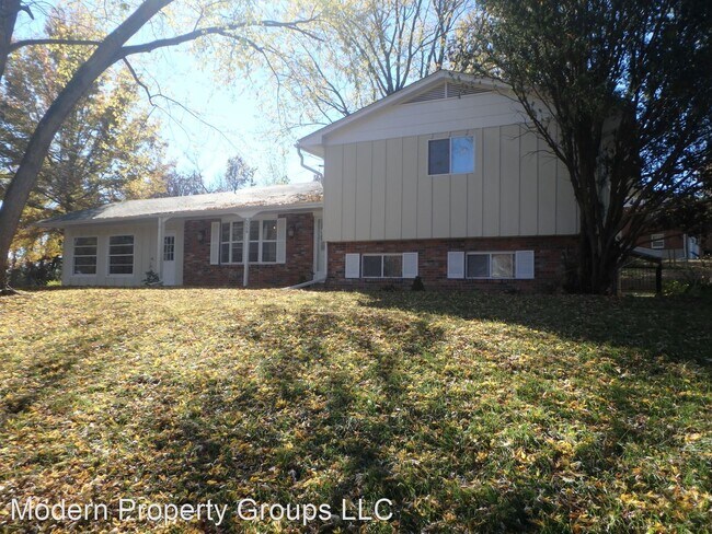 Foto del edificio - 4 br, 3.5 bath House - 3306 Martha Dr
