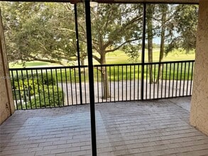 Building Photo - 200 Jacaranda Country Club Dr